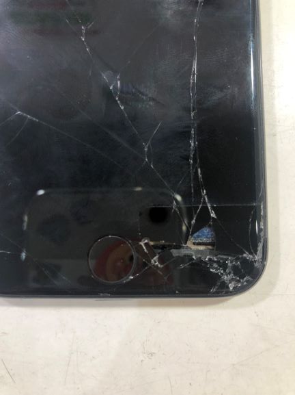 iPhone画面穴修理宮崎