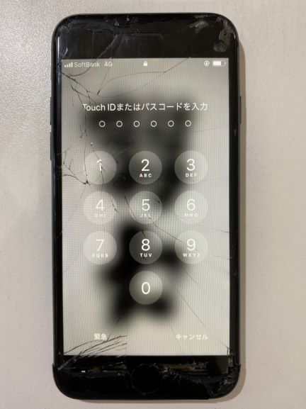 iPhone8画面修理宮崎