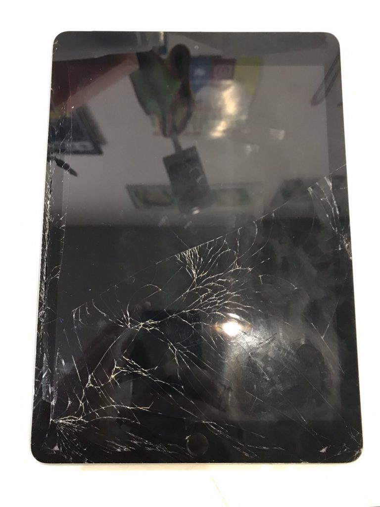 iPad 6ガラス割れ修理