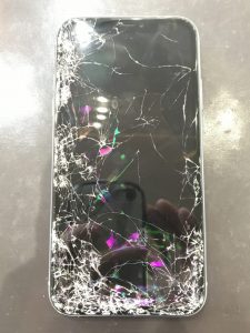 iPhone11液晶修理前