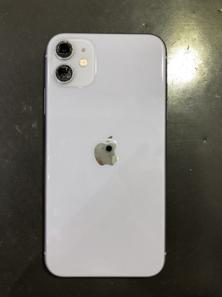 iPhone11 カメラレンズ修理