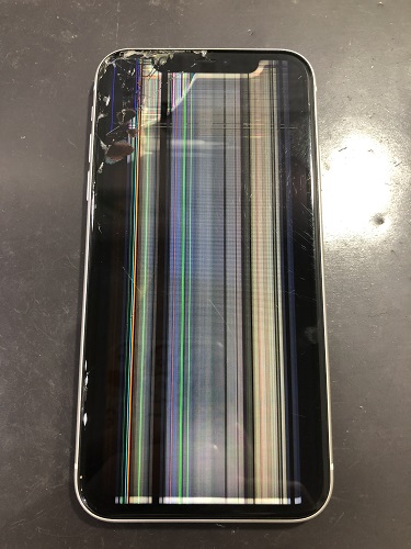iPhoneXR液晶修理前