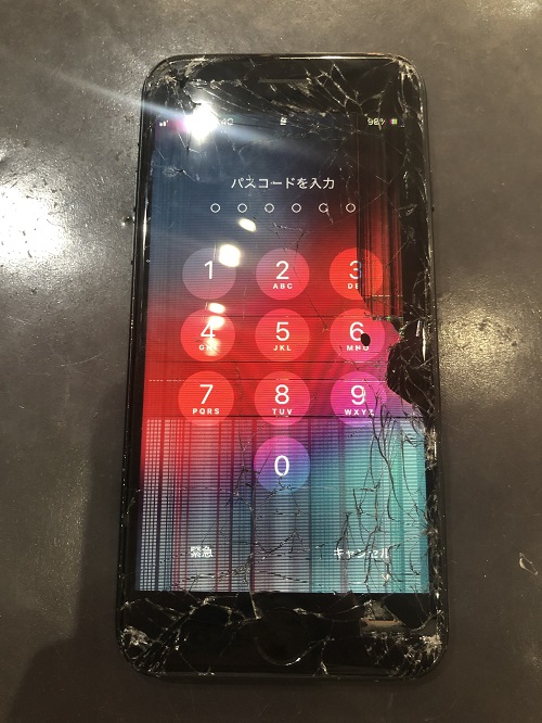 iPhone8液晶修理前