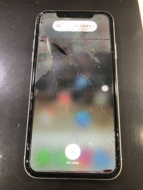 iPhone11液晶修理前